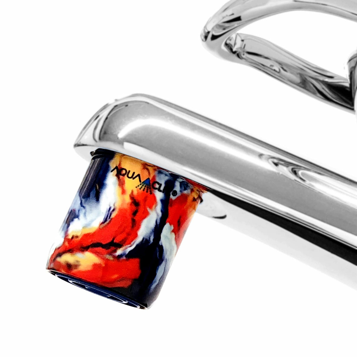 AquaClic-Strahlformer am Wasserhahn mit  Fire + Ice-Design: Sparen Sie Wasser, Energie und Kosten!