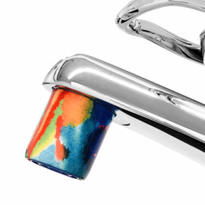 Perlstrahlregler am Wasserhahn mit AquaClic-Technologie und Aquarellino-Design zum Einsparen von Wasser und Energie