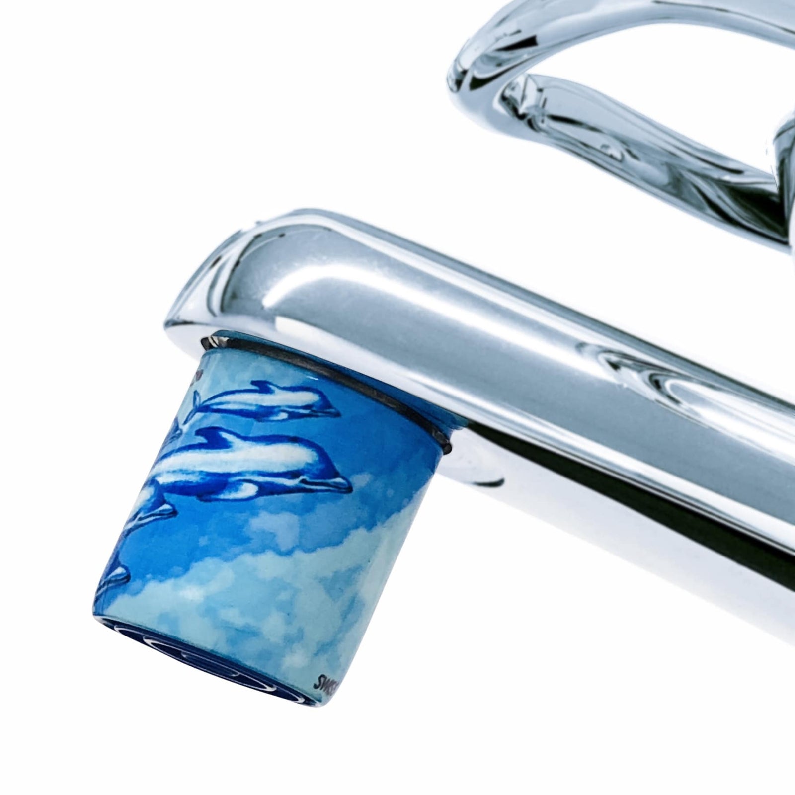 AquaClic-Strahlformer am Friends-Design-Wasserhahn: spart Wasser, Energie und Kosten