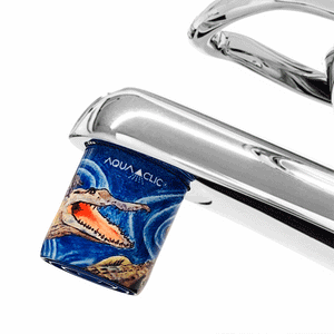 AquaClic-Strahlregler am Wasserhahn in Crocodile-Design spart Wasser und Energie