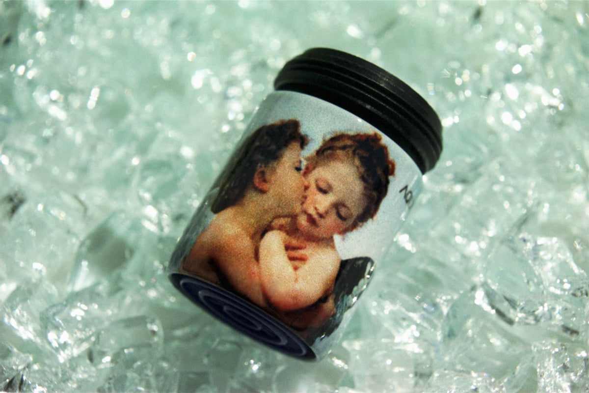 AquaClic-Perlstrahlregler für den Hahn mit Kissing Angels -Design: Reduzieren Sie Ihren Wasserverbrauch und CO2-Emissionen!