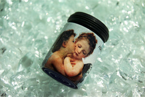 AquaClic-Perlstrahlregler für den Hahn mit Kissing Angels -Design: Reduzieren Sie Ihren Wasserverbrauch und CO2-Emissionen!