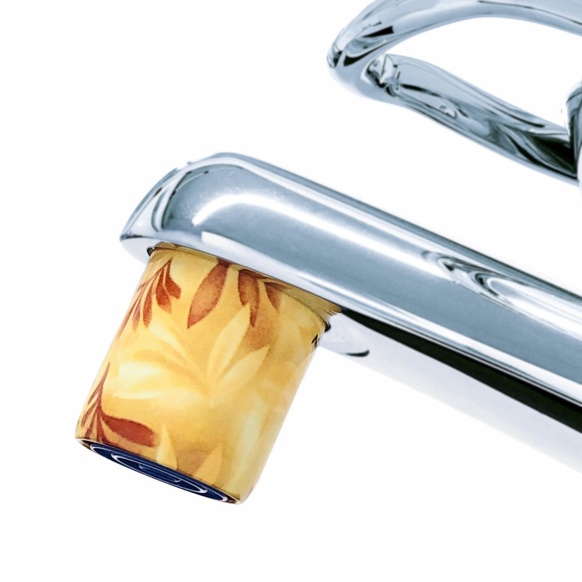 Durchflussmengenregler am Wasserhahn mit Batik-Design AquaClic-Perlstrahlregler: Wasser sparen leicht gemacht