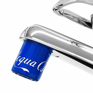 Durchflussmengenregler am Wasserhahn mit Wasser - eau - acqua-Design: spart Wasser, Energie und Geld