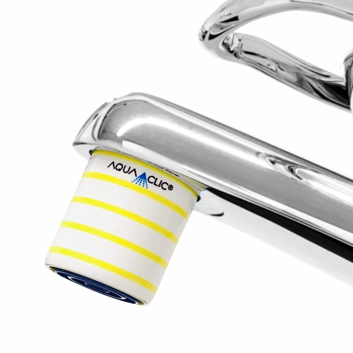 Wasserhahn mit Strahlformer und AquaClic-Technologie in Sorbet-Design AquaClic-Strahlregler: vermindert den Wasserverbrauch und verschönert den Hahn