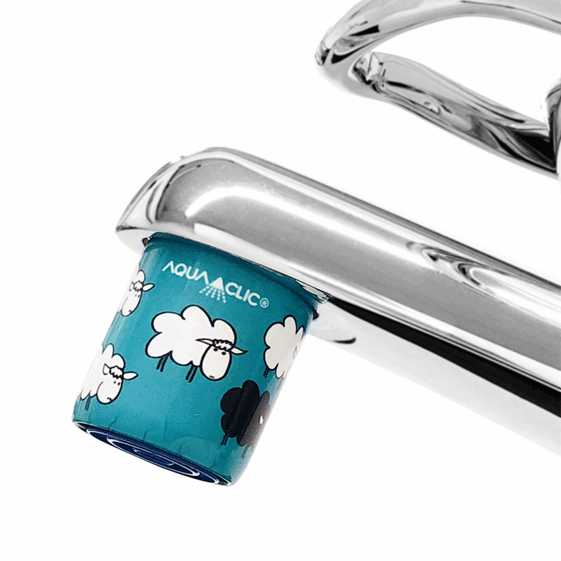 AquaClic-Durchflussmengenregler am Wasserhahn in Sogni d'oro-Design AquaClic-Durchflussmengenregler: Wasser sparen ohne Einbußen beim Komfort