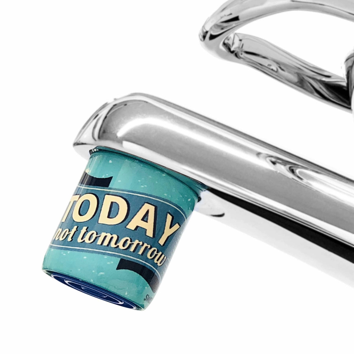 Durchflussmengenregler am Hahn mit Future / Today-Design für einen effizienten und kostensparenden Wasserhahn