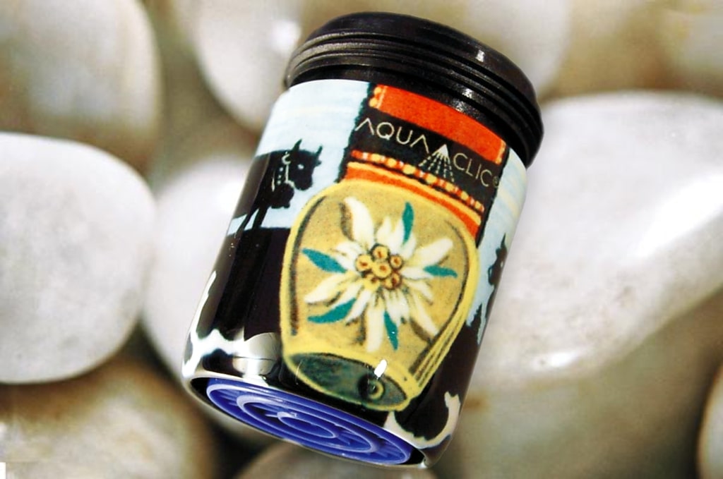 AquaClic-Strahlformer am Wasserhahn mit Swiss Alp-Design: Sparen Sie Wasser, Energie und Kosten!