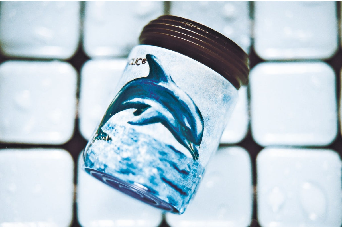 Umweltfreundliches Design durch Jumping Dolphin-Durchflussmengenregler am Hahn