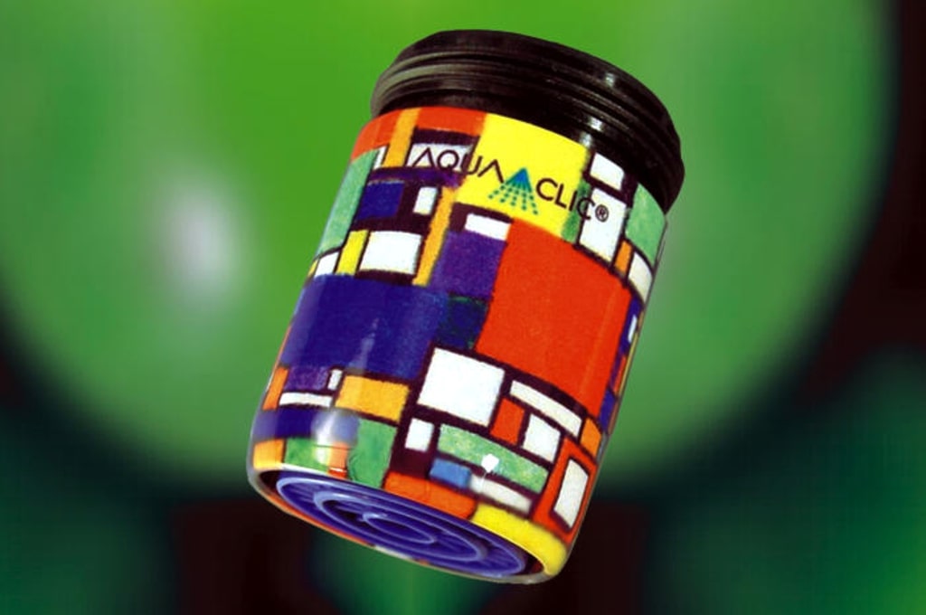 AquaClic-Durchflussmengenregler am Bülach Cubes-Design-Wasserhahn: senkt den Wasserverbrauch und die Kosten