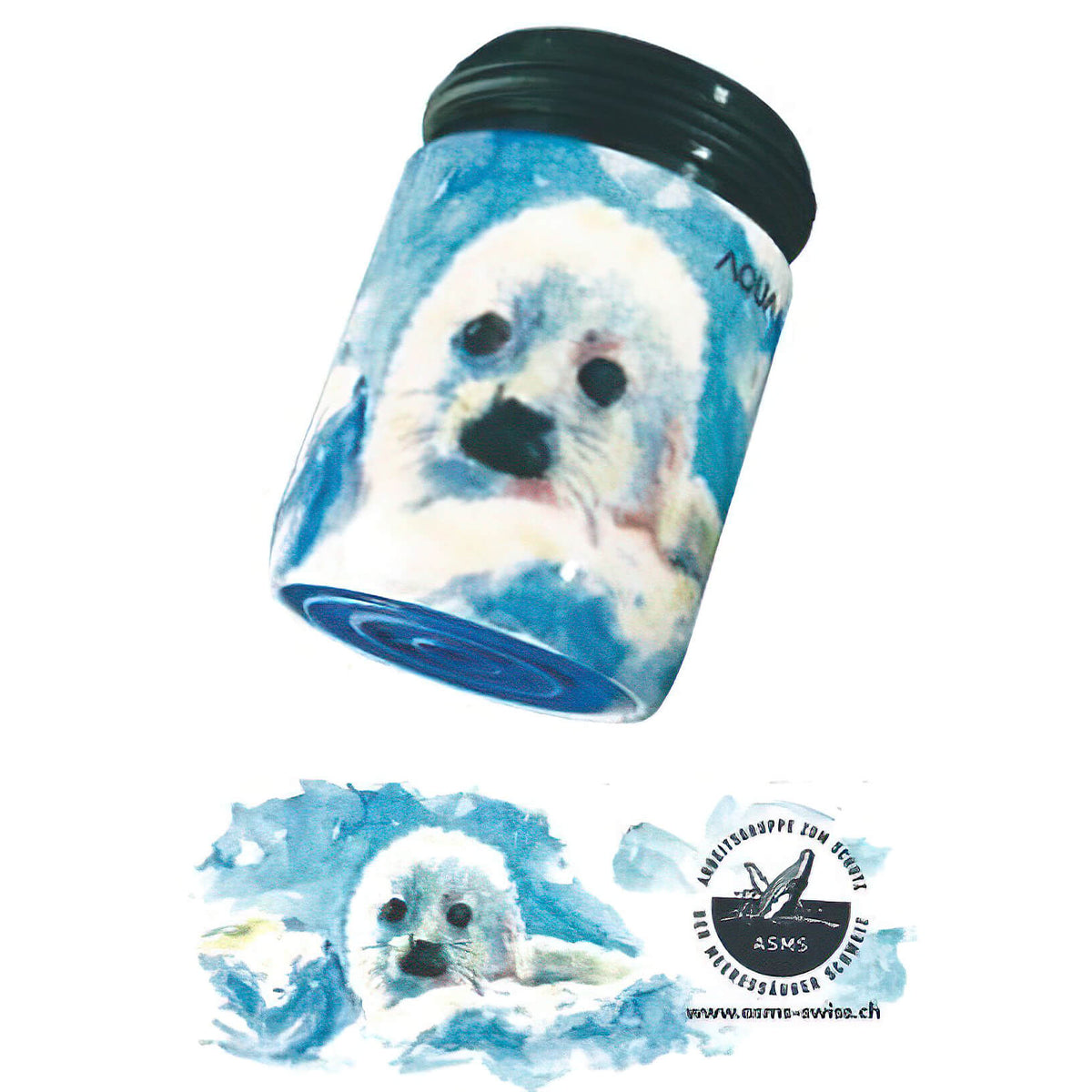 AquaClic Strahlregler mit Babyrobben-Design, freigestellt dargestellt, mit sichtbarer Design-Abwicklung und Partnerlogo darunter: ASMS-organisation