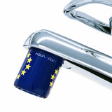 AquaClic Strahlregler Europa mit blauem Sternenkreis-Motiv der europäischen Flagge am Badezimmer-Wasserhahn