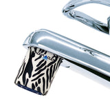 AquaClic Strahlregler Contraste mit grafischem Schwarz-Weiss-Muster