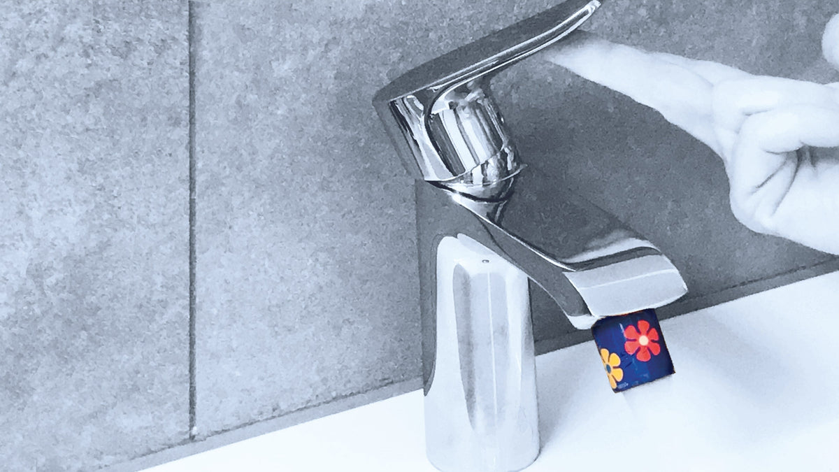 AquaClic-Durchflussmengenregler mit  Flower Power-Design-Wasserhahn: reduziert den Wasserverbrauch und spart Geld und Energie